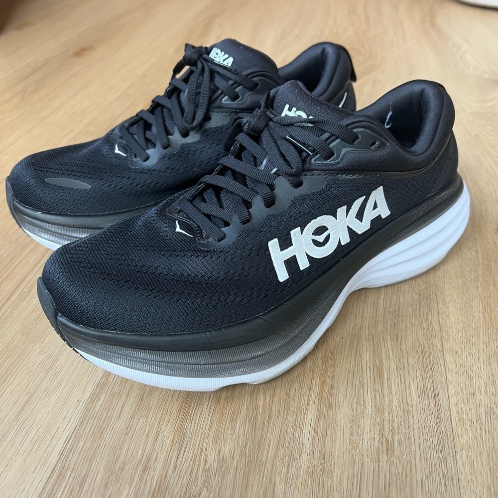 HOKA Bondi 8 Wide Shoes